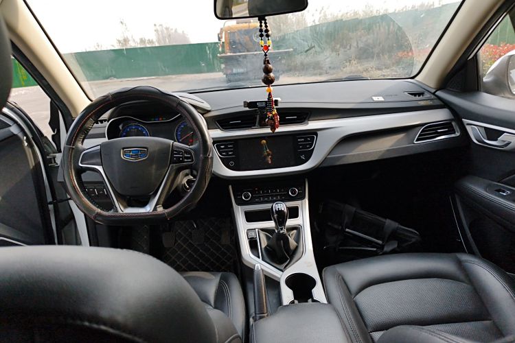 吉利汽车 远景 2018款 1.5L 手动幸福版中控内饰12