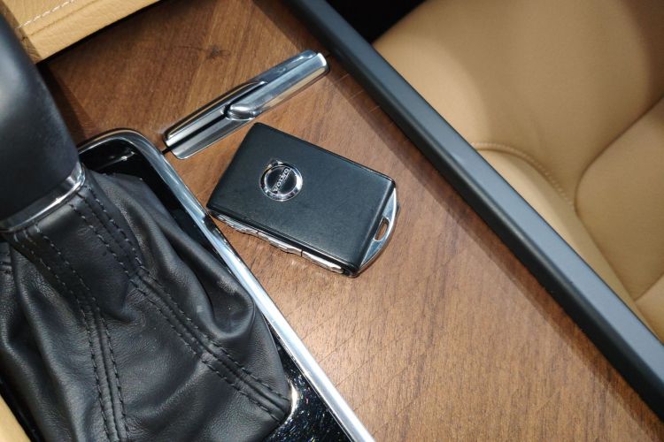 沃尔沃S90 2019款 T5 智逸版中控内饰7001