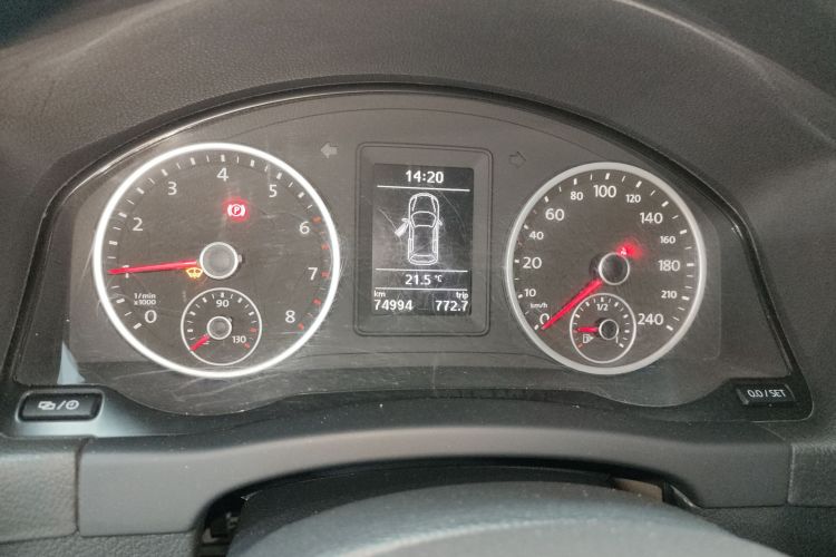 大众 途观 2016款 300TSI 手动两驱风尚版中控内饰14