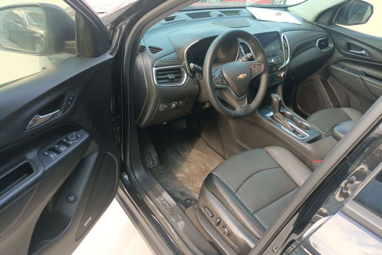 雪佛兰 探界者 2018款 RS 550T 自动四驱捍界版中控内饰20