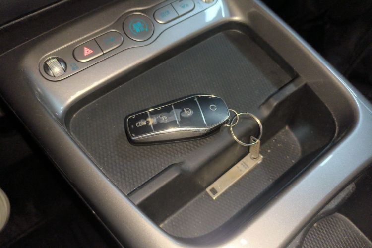 比亚迪 海豚 2025款 智驾版 420km 自由版中控内饰7001