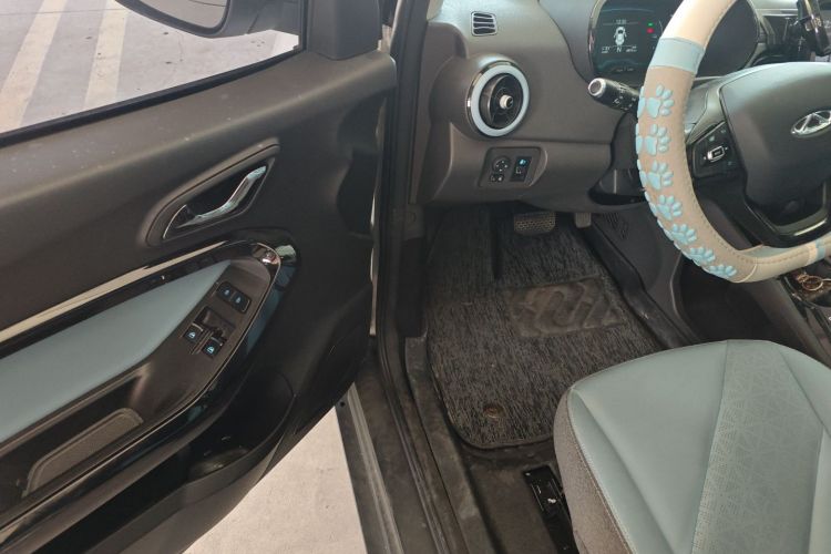 奇瑞 小蚂蚁 2022款 甜粉款 半糖版 磷酸铁锂 30kW 301km中控内饰7003