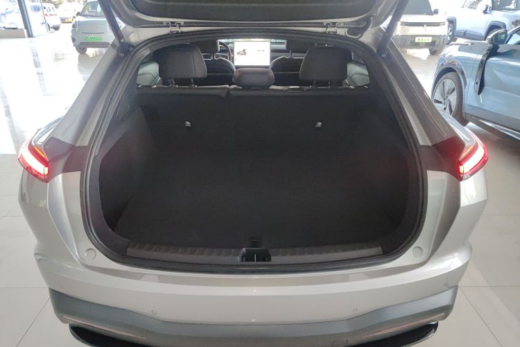 乐道L60 2024款 60kWh 后驱版机舱底盘23