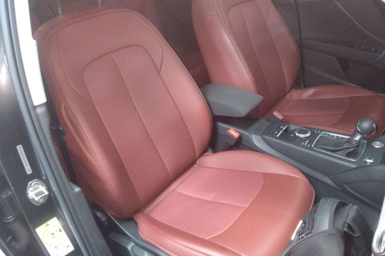 奥迪Q2L 2021款 35 TFSI 进取动感型局部细节41