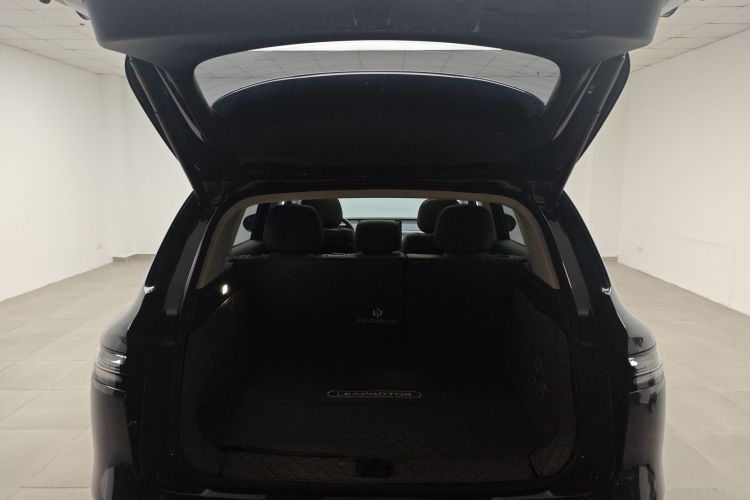 零跑汽车 零跑C10 2024款 530智享版机舱底盘23