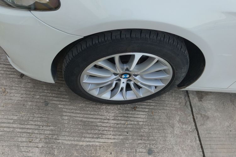 宝马5系 2014款 525Li 豪华设计套装车身外观6007