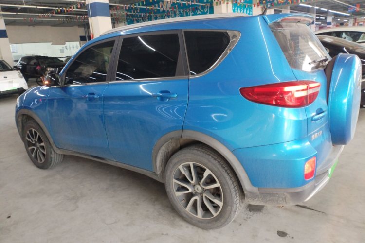 凯翼X3 2016款 1.6L 手动智联III版车身外观4