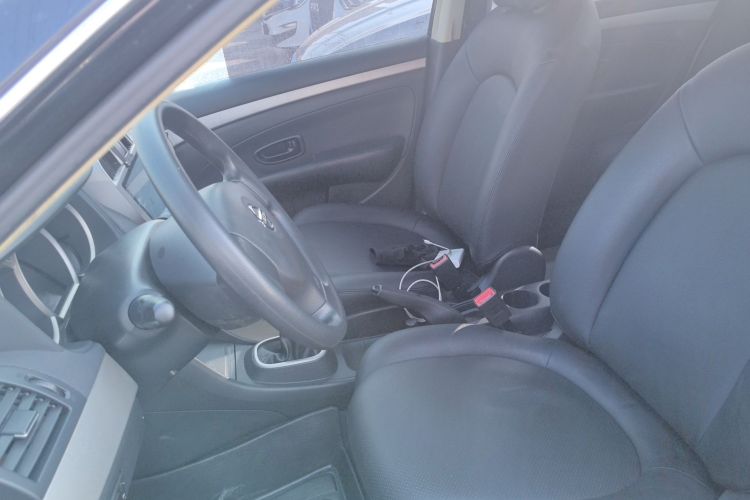 日产 轩逸 2018款 经典 1.6XE 手动舒适版中控内饰19