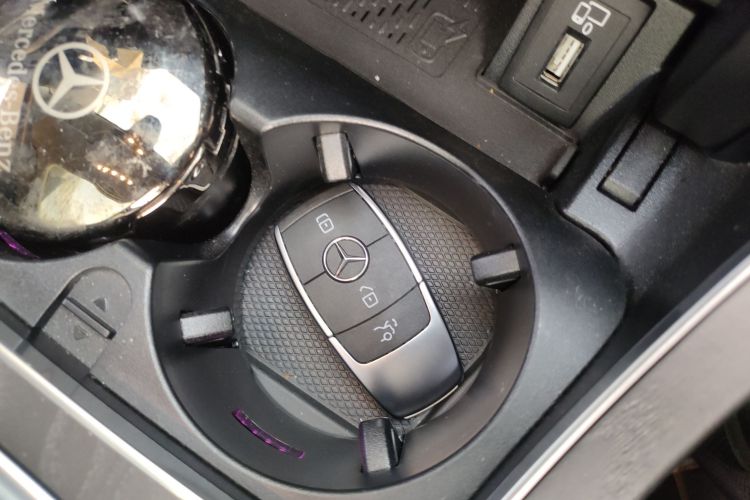 奔驰C级 2021款 C 260 L 运动星耀臻藏版中控内饰7001