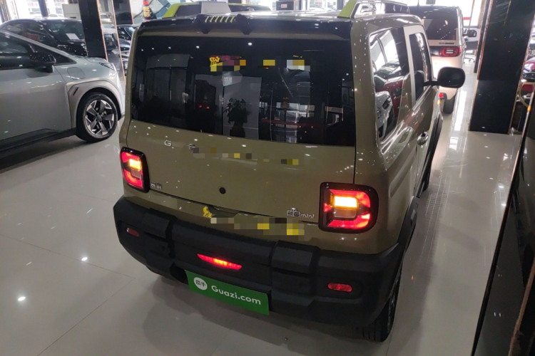 吉利银河 2025款 210km 熊猫骑士车身外观6006