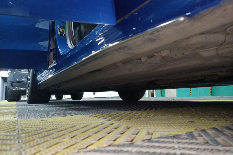 奔驰C级新能源 2023款 C 350 eL局部细节9001