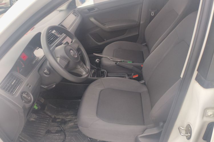 大众 桑塔纳 2015款 1.4L 手动风尚版局部细节19