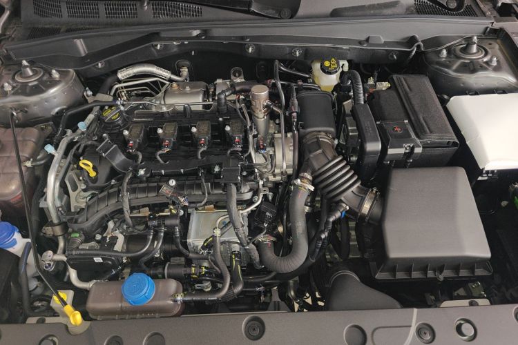 长安 逸动 2025款 蓝鲸 1.5T 500Bar旗舰型局部细节24