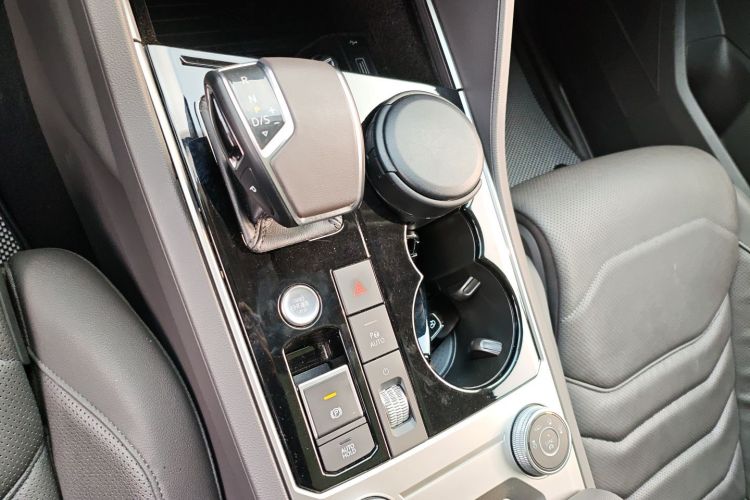 大众 途锐 2020款 3.0TSI 锐享版 国VI中控内饰18