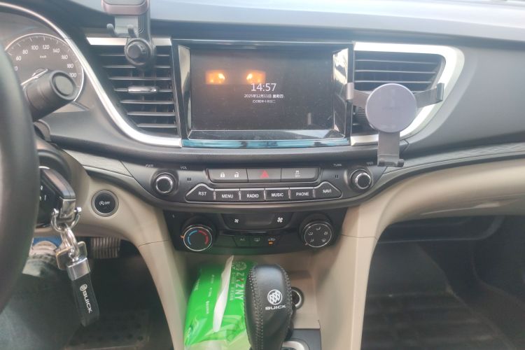 别克 英朗 2016款 15N 自动精英型中控内饰16