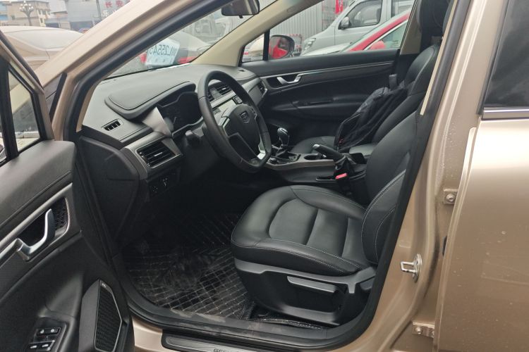 吉利汽车 帝豪GS 2016款 优雅版 1.8L 手动领尚型中控内饰19