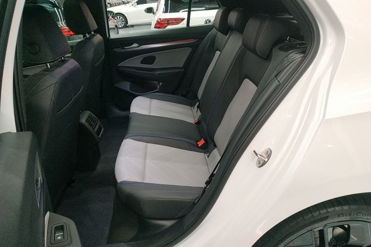 大众 高尔夫 2025款 300TSI R-Line中控内饰21