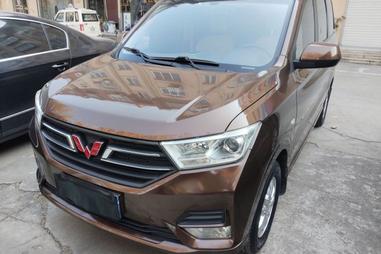 五菱汽车 五菱宏光 2019款 1.5L S舒适型国VI LAR车身外观1