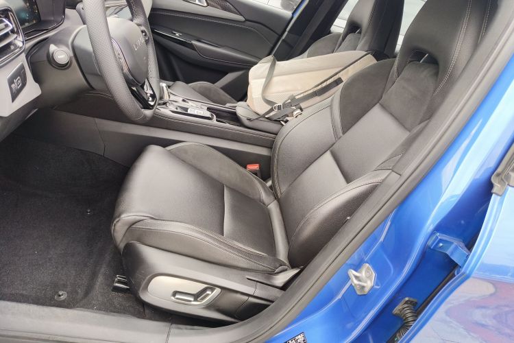 领克02 2021款 1.5TD DCT两驱劲Plus中控内饰19