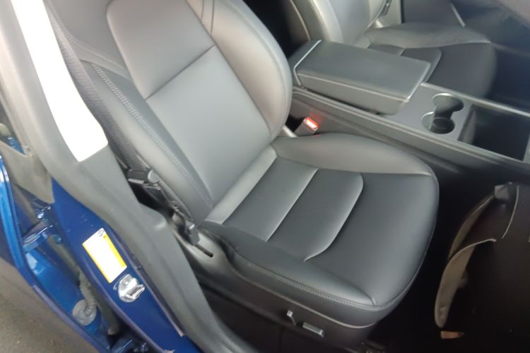 特斯拉 Model Y 2022款 改款 后轮驱动版局部细节41