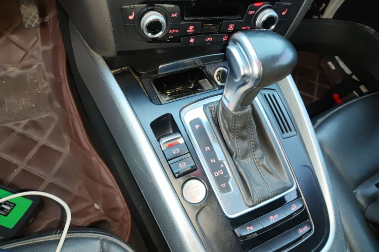 奥迪Q5 2017款 40 TFSI 技术型局部细节18