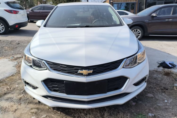 雪佛兰 科鲁兹 2017款 1.5L 自动先锋天窗版车身外观2