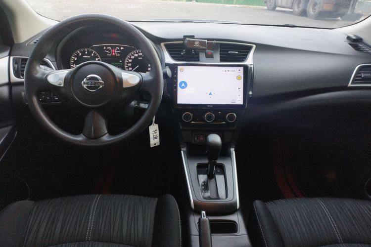 日产 轩逸 2022款 经典 1.6XE CVT舒适版中控内饰12