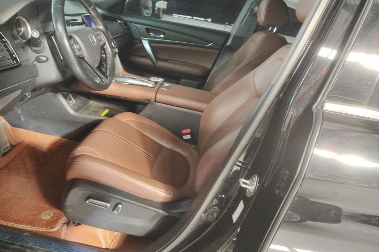 本田UR-V 2020款 370TURBO 四驱尊享版中控内饰19