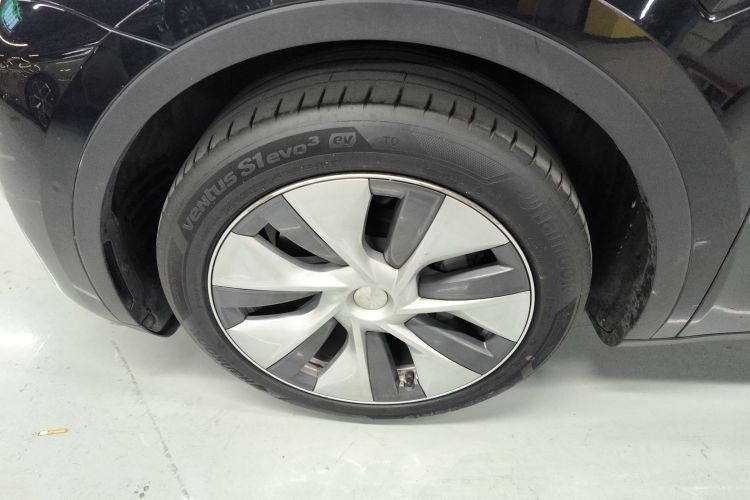 特斯拉 Model Y 2021款 标准续航后驱版车身外观6007