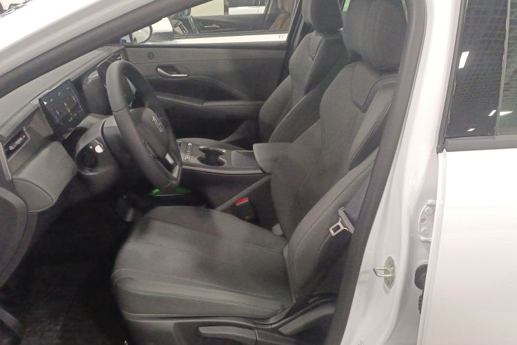 比亚迪 秦PLUS 2025款 DM-i 智驾版 128KM进取型局部细节19