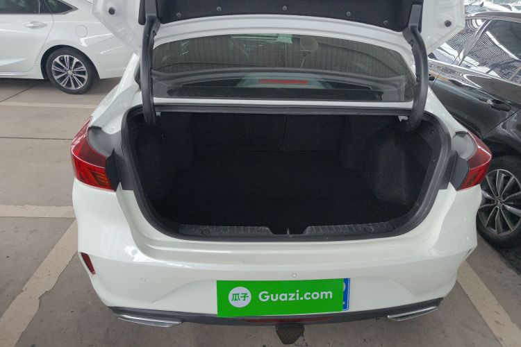 长安 逸动 2020款 PLUS 蓝鲸NE 1.4T GDI DCT旗舰型机舱底盘23