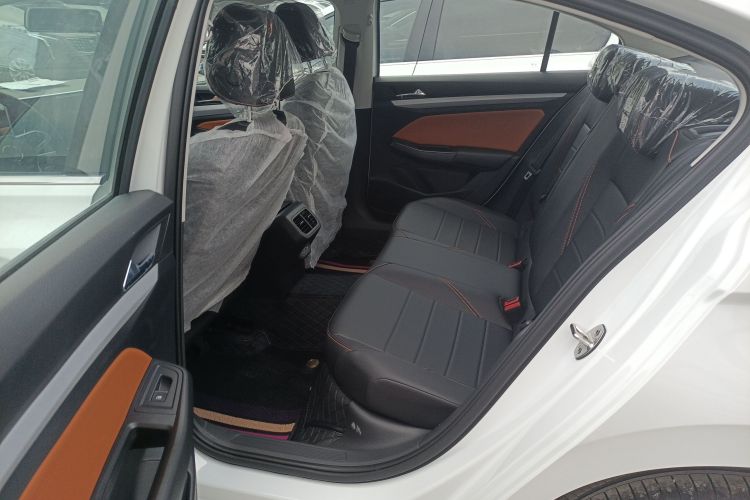 大众 宝来 2025款 改款 200TSI DSG悦行导航版中控内饰21