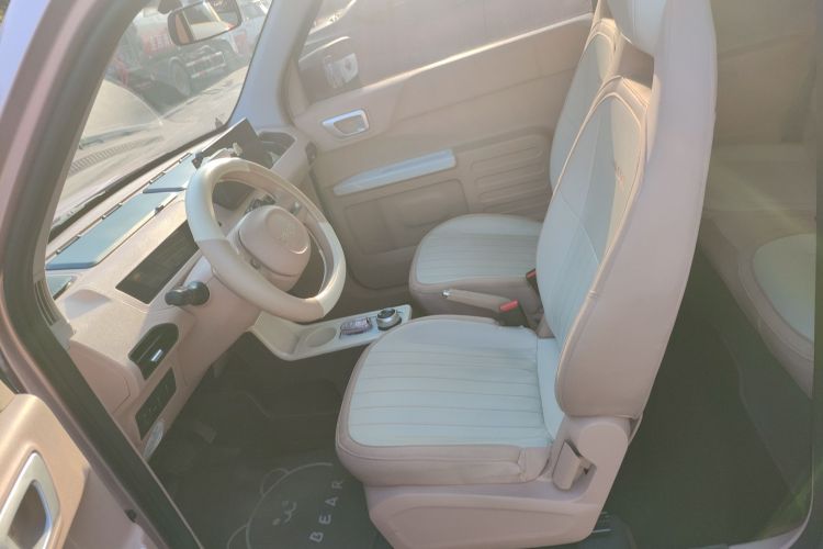 吉利银河 2023款 熊猫mini 200km 耐力熊中控内饰19