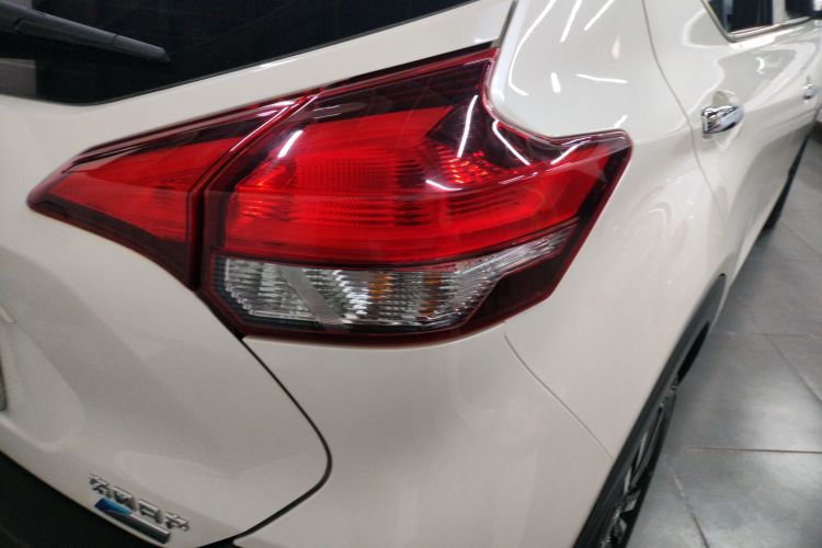 日产 劲客 2018款 1.5L CVT智联豪华版车身外观9