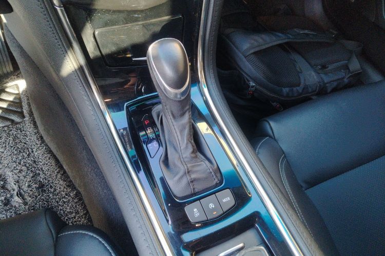 凯迪拉克ATS-L 2017款 28T 技术型中控内饰18