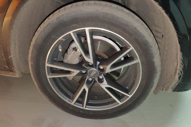 奥迪Q5L 2020款 改款 40 TFSI 荣享时尚型车身外观6007