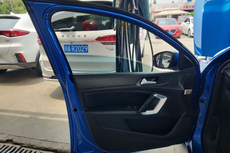 标致408 2019款 350THP 自动豪华版 国V中控内饰47