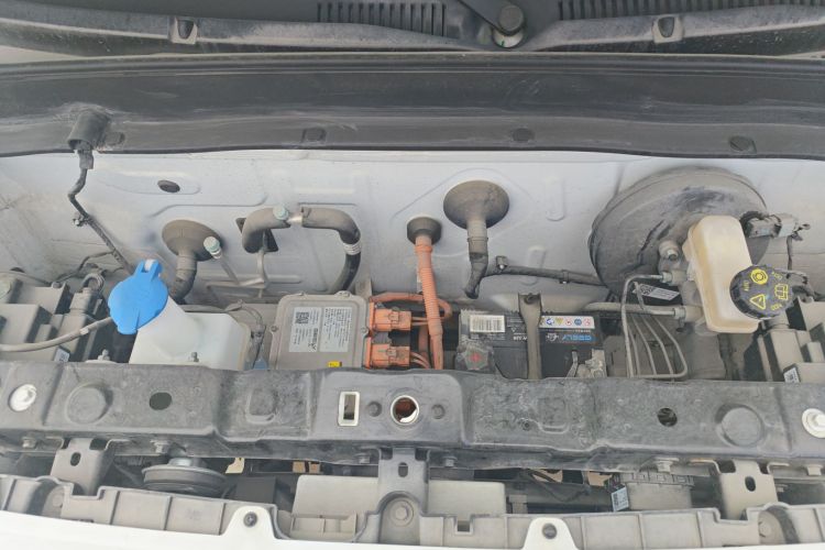 吉利银河 2024款 200km 熊猫骑士机舱底盘24