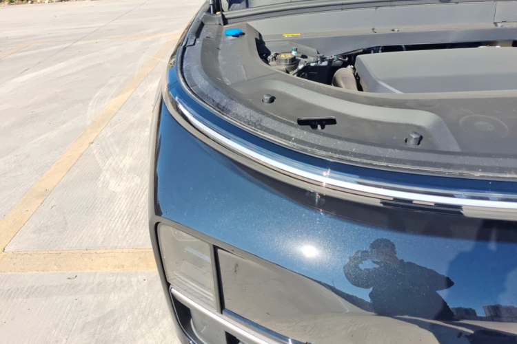 理想汽车 理想L9 2025款 Ultra 智能焕新版车身外观8