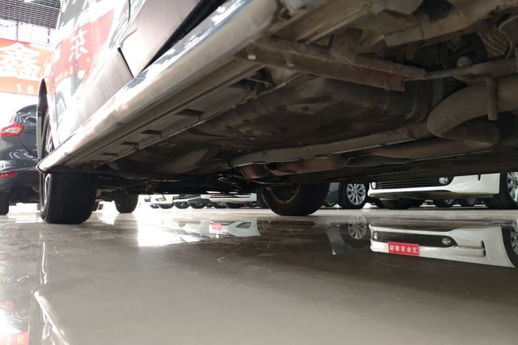 一汽 骏派D60 2015款 1.8L 自动舒适型局部细节9002