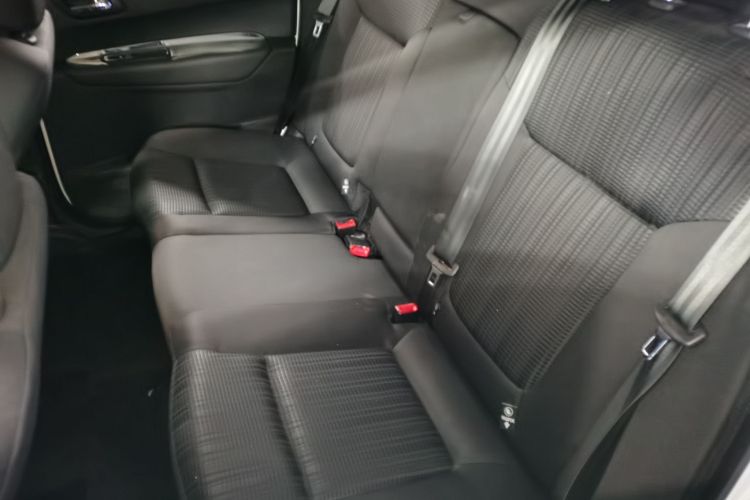 标致3008 2016款 2.0L 自动经典版中控内饰7004