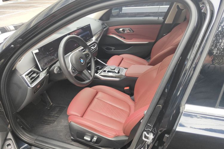 宝马3系 2023款 325Li M运动套装中控内饰19