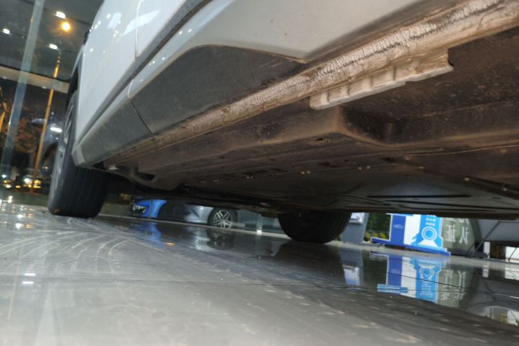 比亚迪 宋L DM-i 2025款 智驾版 160km 超越型局部细节9002