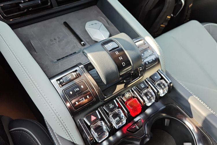 方程豹 豹5 2025款 天神智驾Ultra版中控内饰18