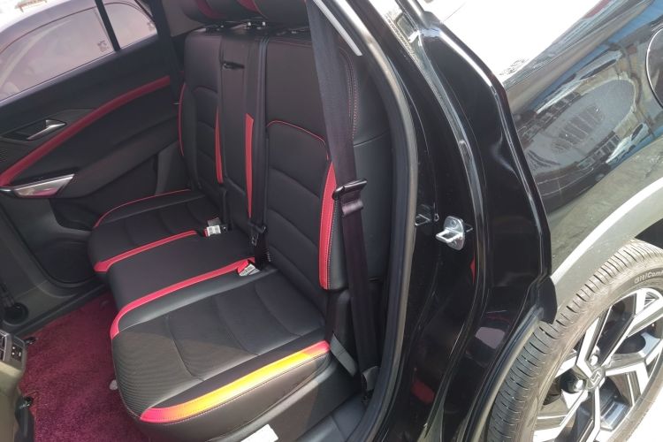 思皓X8 2021款 300T DCT尊贵智联版 5座中控内饰21