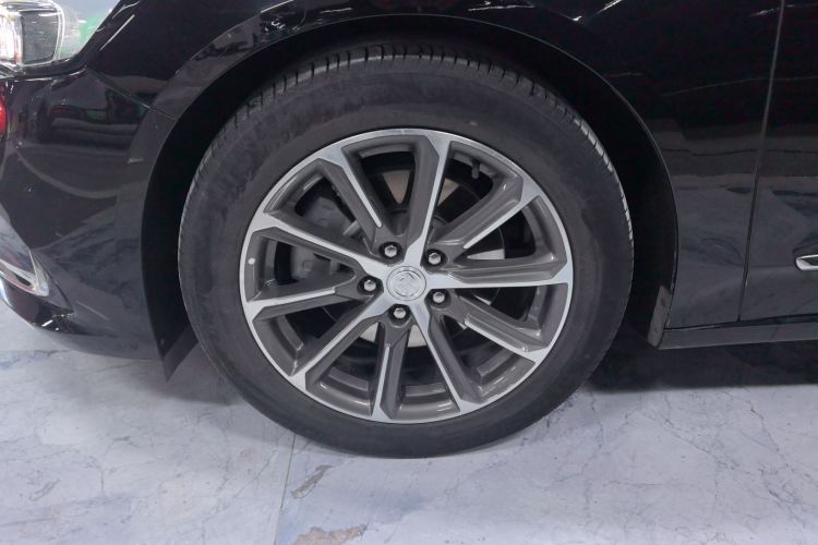 别克 君越 2021款 652T 豪华型车身外观6007