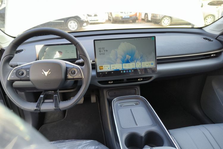 ARCFOX极狐 极狐T1 2025款 425 PRO中控内饰12
