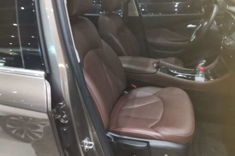 别克 昂科威 2019款 28T 四驱精英型 国VI中控内饰41