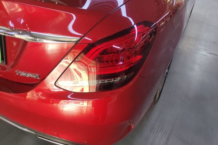 奔驰C级 2020款 C 200 L 时尚型运动版车身外观9