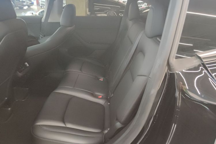 特斯拉 Model Y 2022款 改款 后轮驱动版中控内饰21